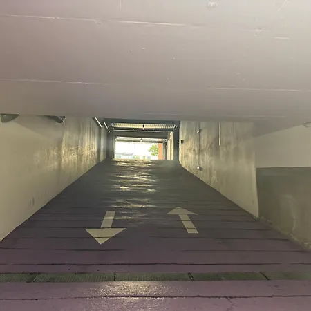 Gambetta Promenade Modern Near With Parking